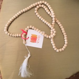 Sm Bleached Bead Chain W/ Tassel