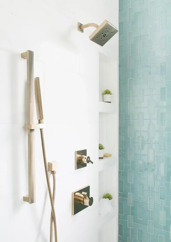 Primary-Shower-Closeup