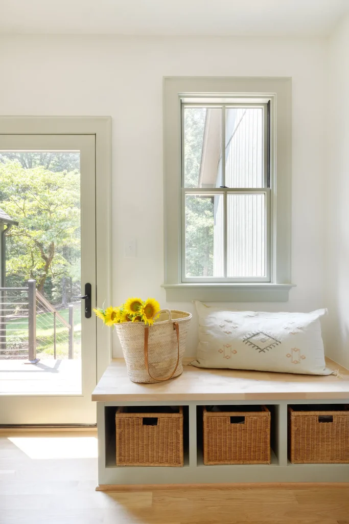 MUDROOM 1