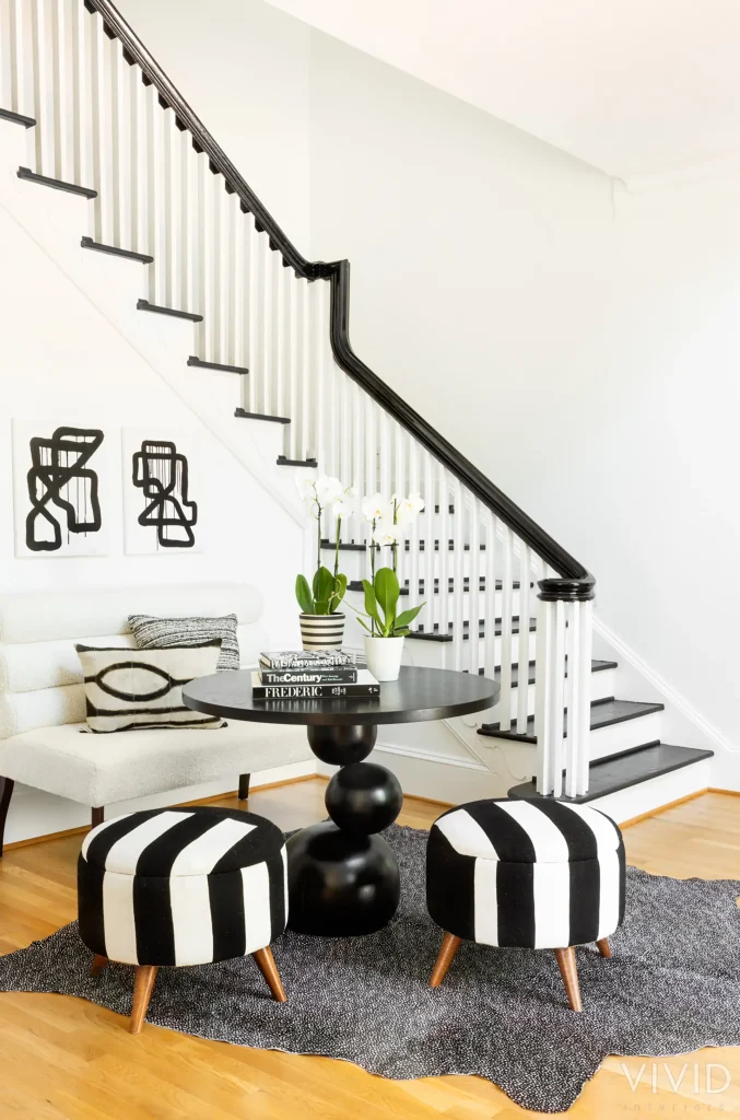 Stairs Sitting _ Boulder Table
